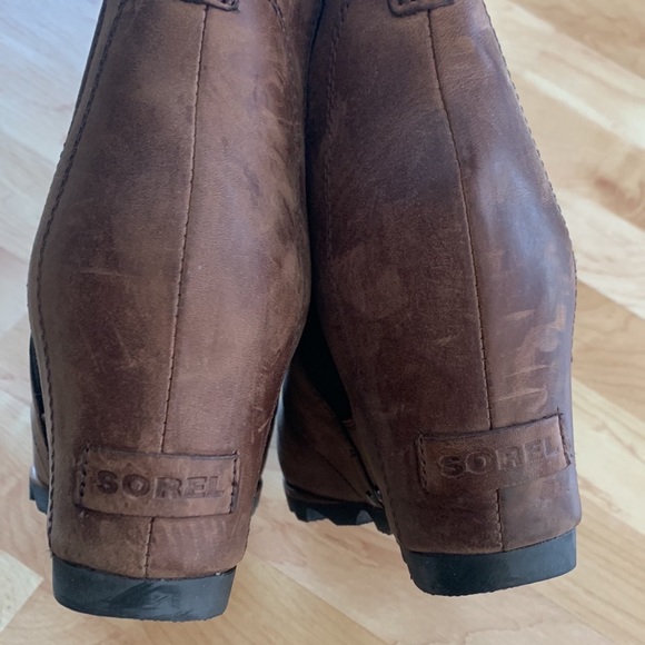 Sorel Wedge Booties 10 - Picture 2 of 6
